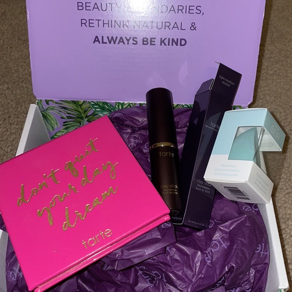 Tarte set palette and foundation